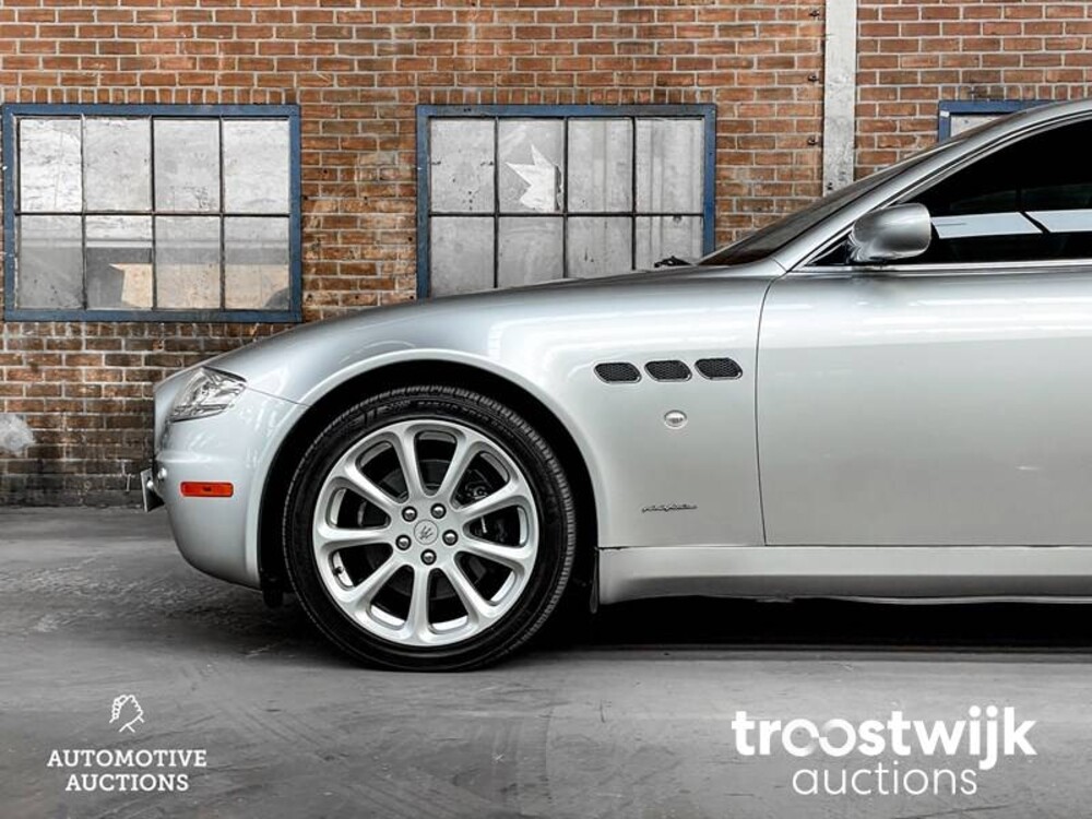 Maserati Quattroporte 4.2 V8 400pk 2005