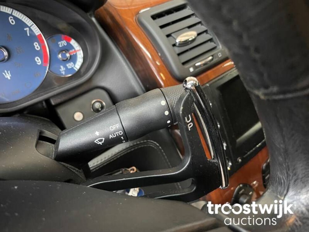 Maserati Quattroporte 4.2 V8 400pk 2005