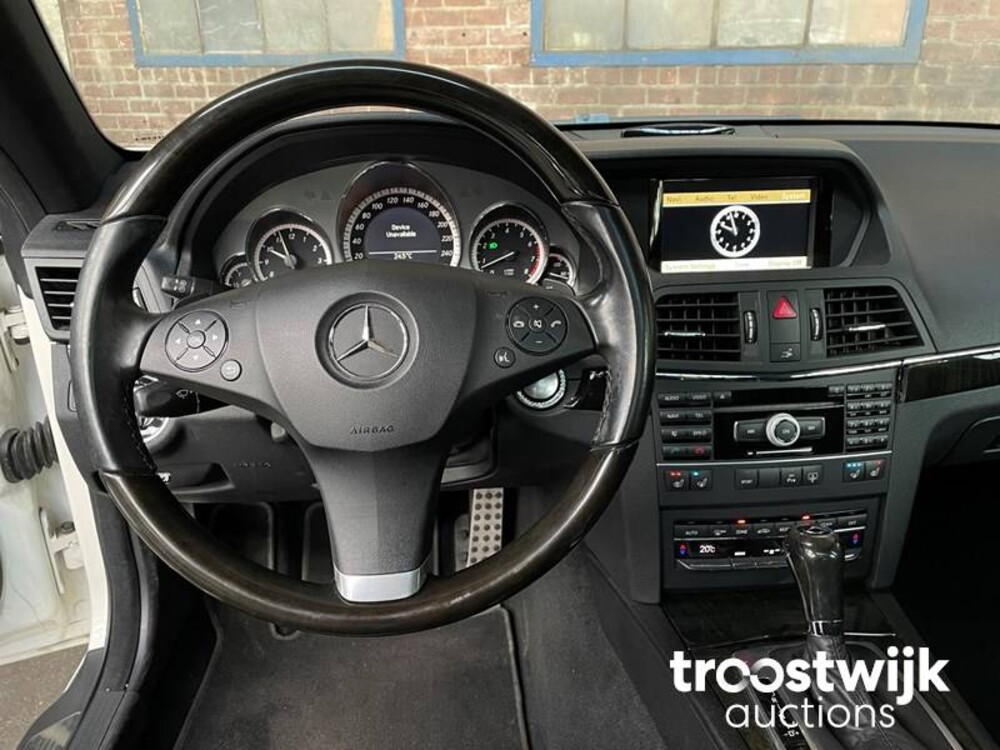 Mercedes-Benz E500 AMG 7G-TRONIC PLUS Coupé  388 PS 2010