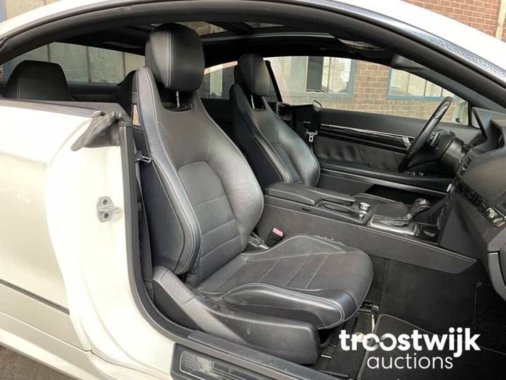 Mercedes-Benz E500 AMG 7G-TRONIC PLUS Coupé  388 PS 2010