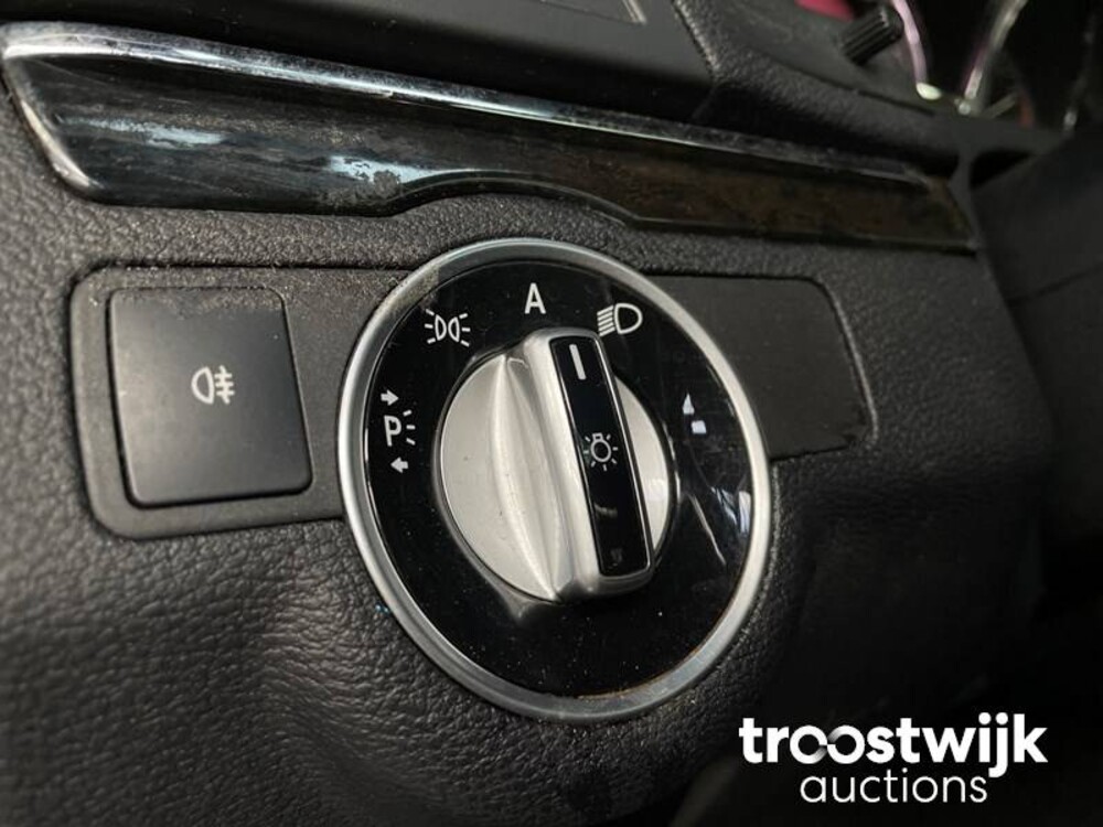 Mercedes-Benz E500 AMG 7G-TRONIC PLUS Coupé  388 PS 2010