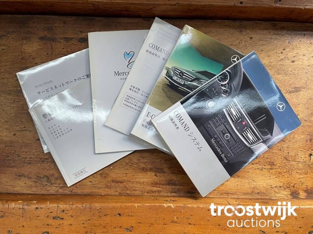 Mercedes-Benz E500 AMG 7G-TRONIC PLUS Coupé  388 PS 2010