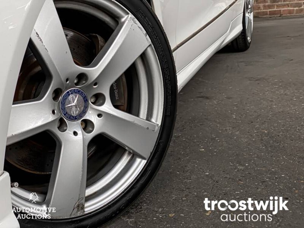 Mercedes-Benz E500 AMG 7G-TRONIC PLUS Coupé  388 PS 2010