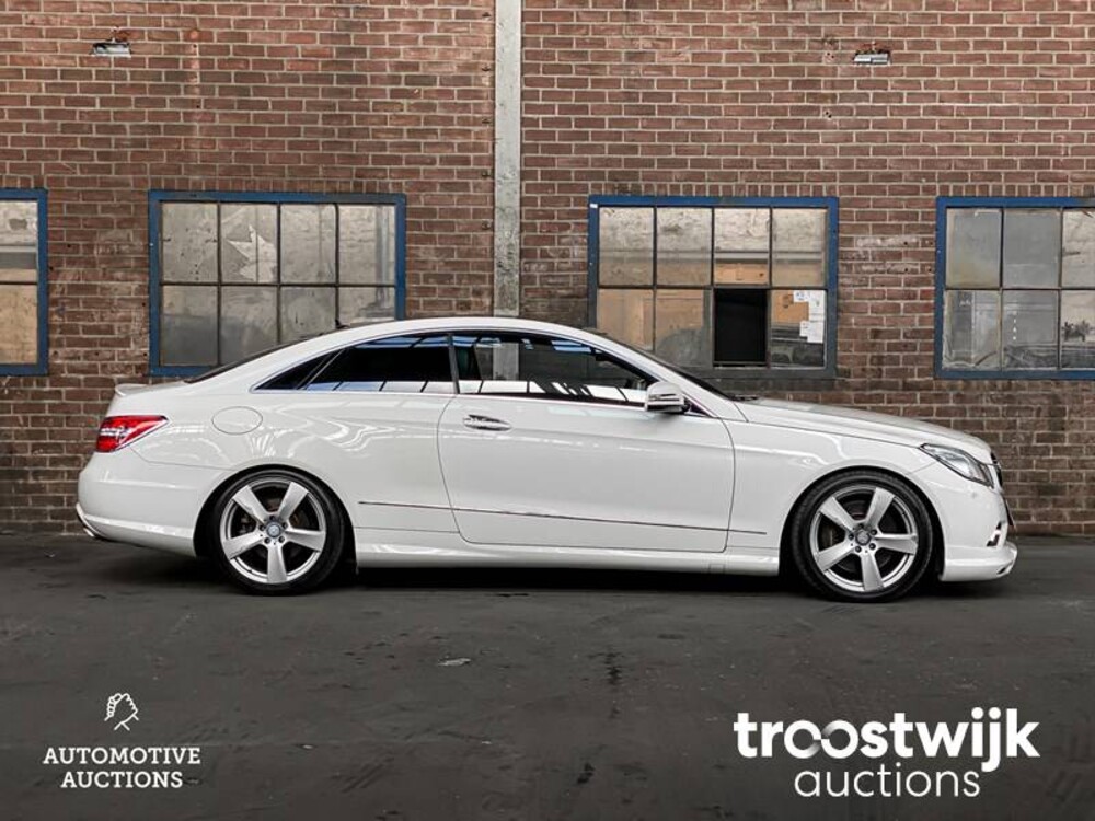 Mercedes-Benz E500 AMG 7G-TRONIC PLUS Coupé  388 PS 2010