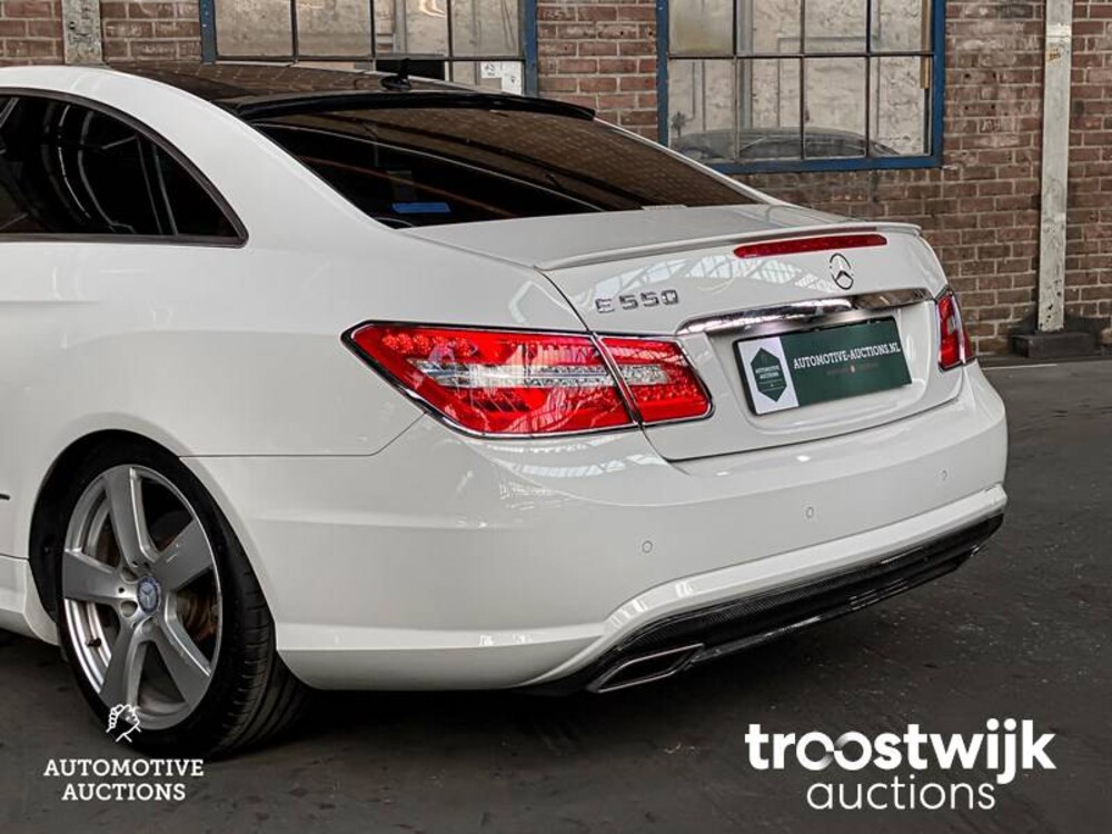 Mercedes-Benz E500 AMG 7G-TRONIC PLUS Coupé  388 PS 2010
