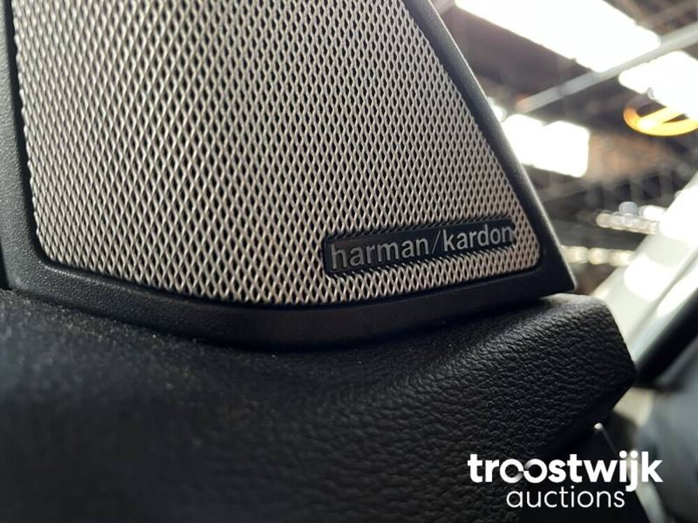 Mercedes-Benz E500 AMG 7G-TRONIC PLUS Coupé  388 PS 2010