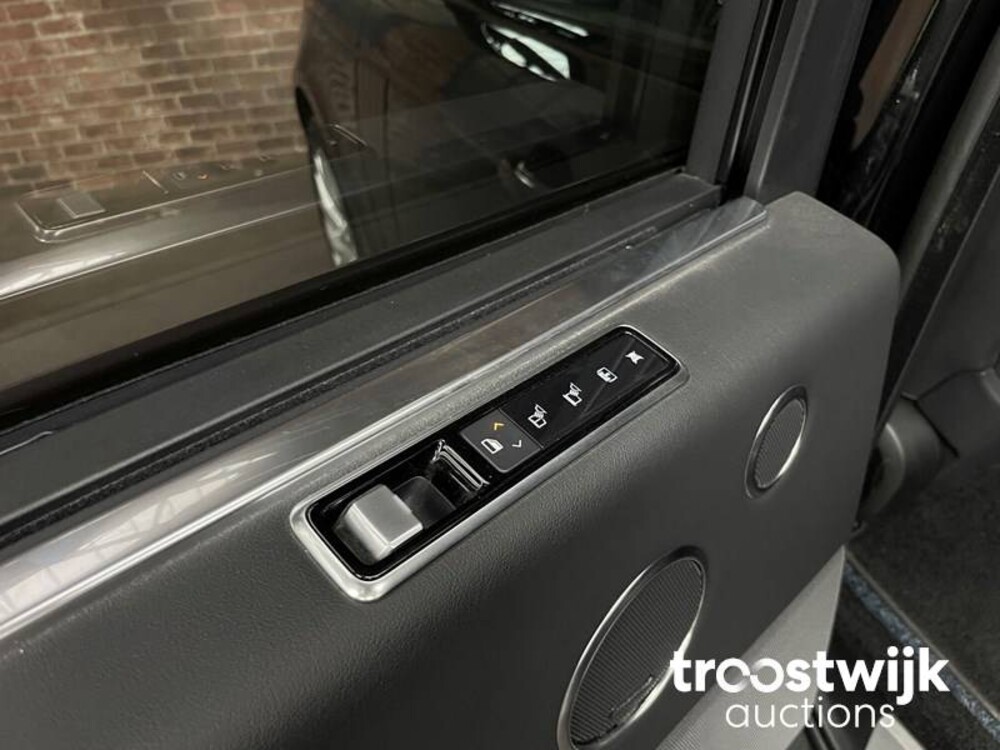 Land Rover Range Rover P400e LWB Vogue 404hp Facelift Plug-in Hybrid 2019 ORG-NL, XJ-426-S