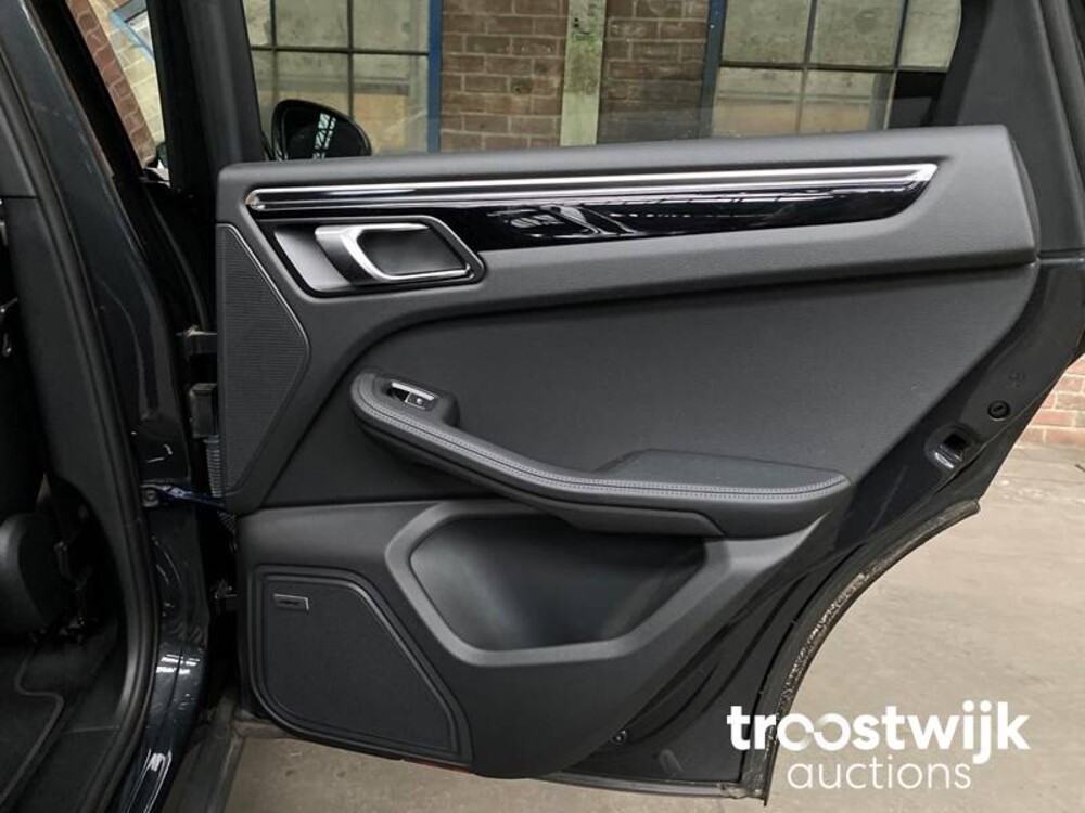 Porsche Macan S 3.0 V6 354pk 2020 Nieuw-Model, J-997-PD