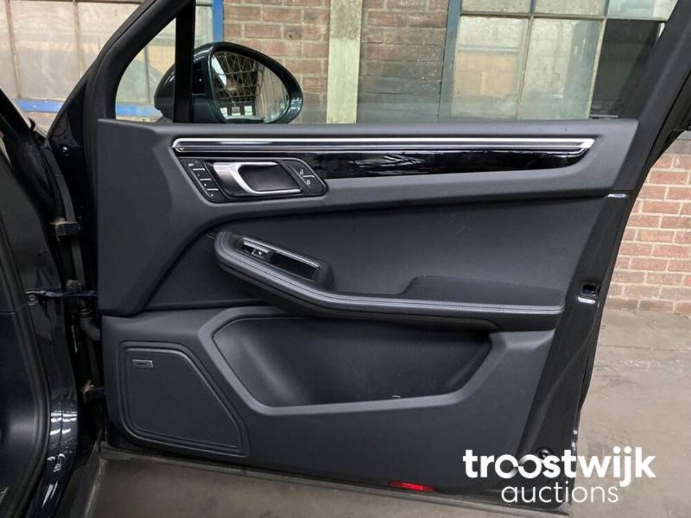 Porsche Macan S 3.0 V6 354pk 2020 Nieuw-Model, J-997-PD