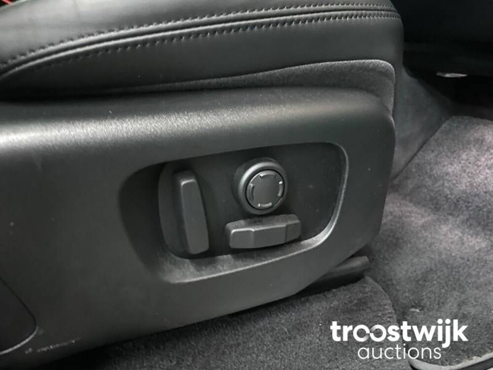 Land Rover Range Rover Sport P400e HSE Dynamic 404 PS 2020