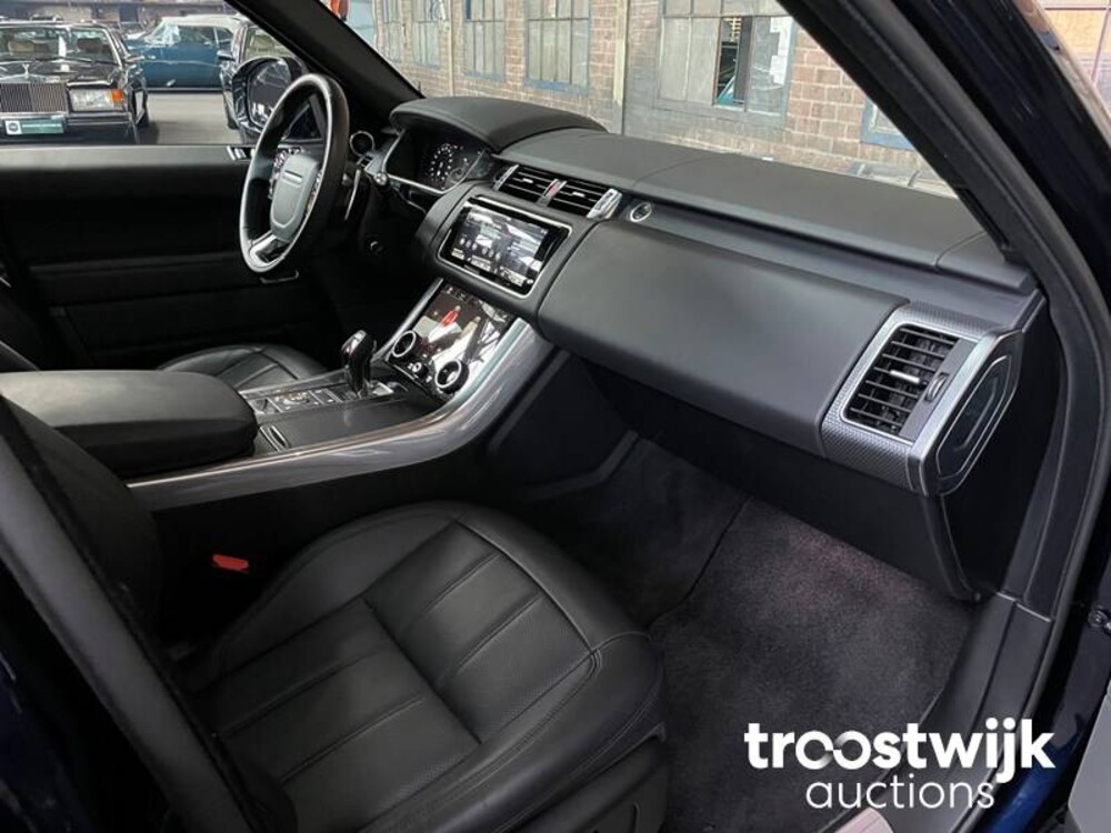 Land Rover Range Rover Sport P400e HSE Dynamic 404 PS 2020