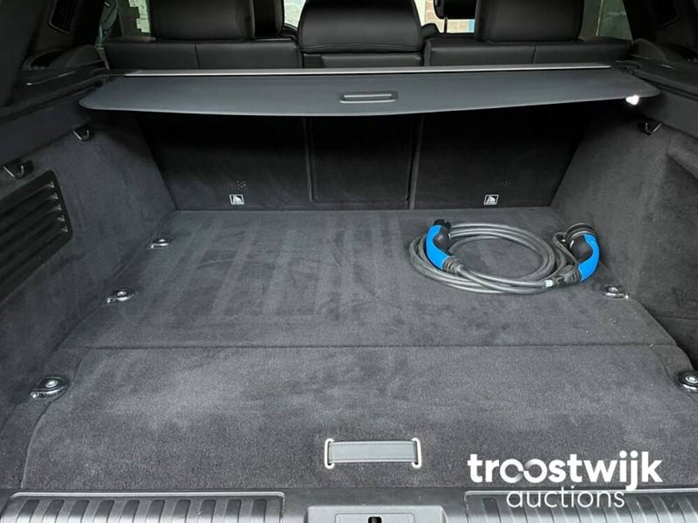 Land Rover Range Rover Sport P400e HSE Dynamic 404 PS 2020