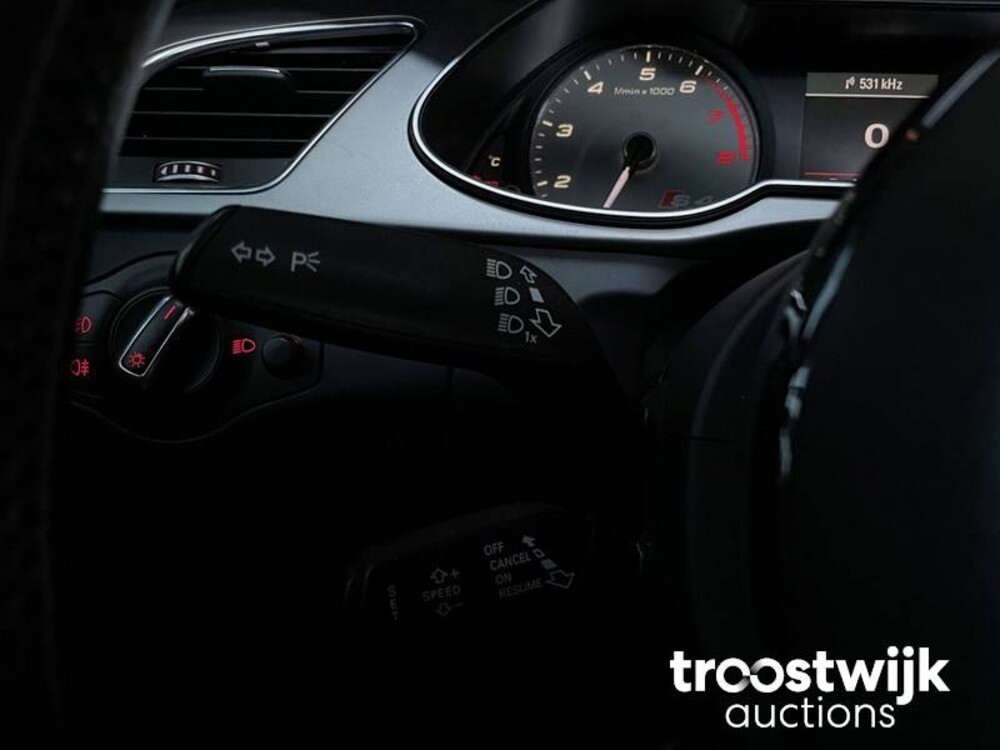 Audi S4 Turbocharged V6 Premium Plus  340PS 2012