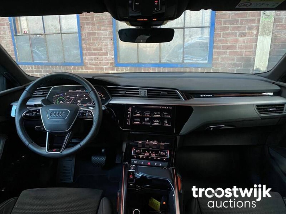 Audi e-tron 55 Quattro Advanced 95kWh 360PS 2019 -Orig. NL-, G-578-HT