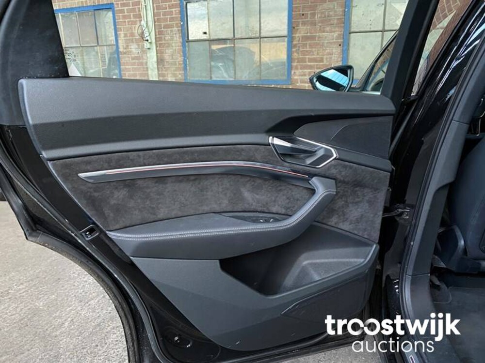 Audi e-tron 55 Quattro Advanced 95kWh 360PS 2019 -Orig. NL-, G-578-HT