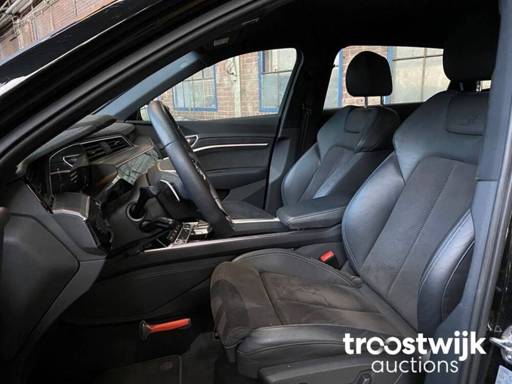 Audi e-tron 55 Quattro Advanced 95kWh 360PS 2019 -Orig. NL-, G-578-HT