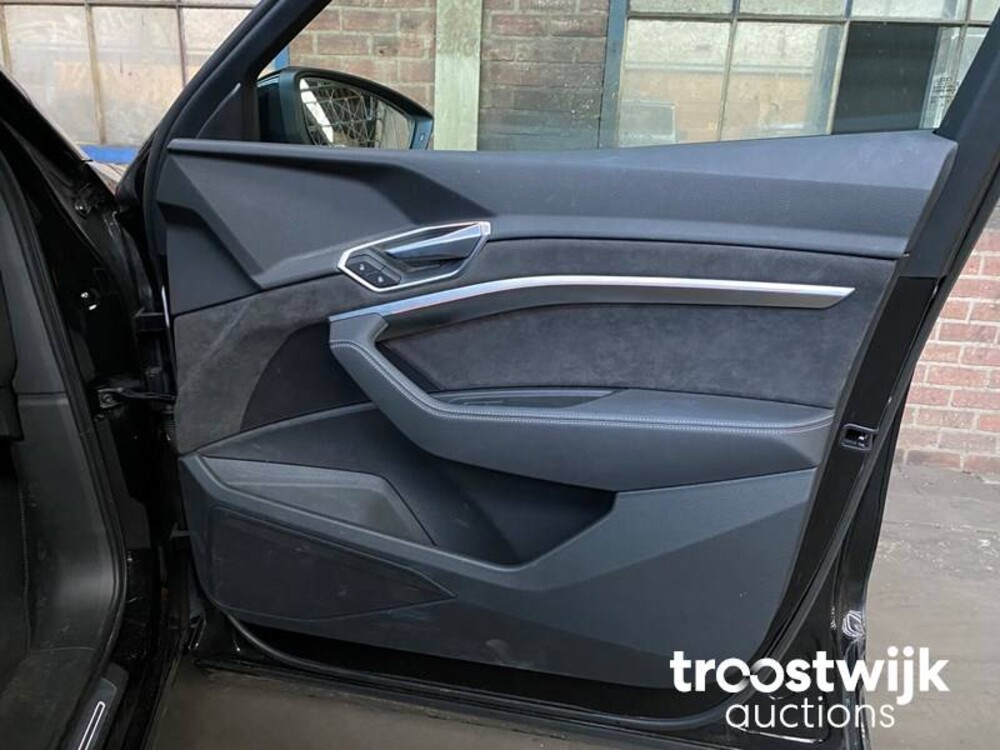Audi e-tron 55 Quattro Advanced 95kWh 360PS 2019 -Orig. NL-, G-578-HT