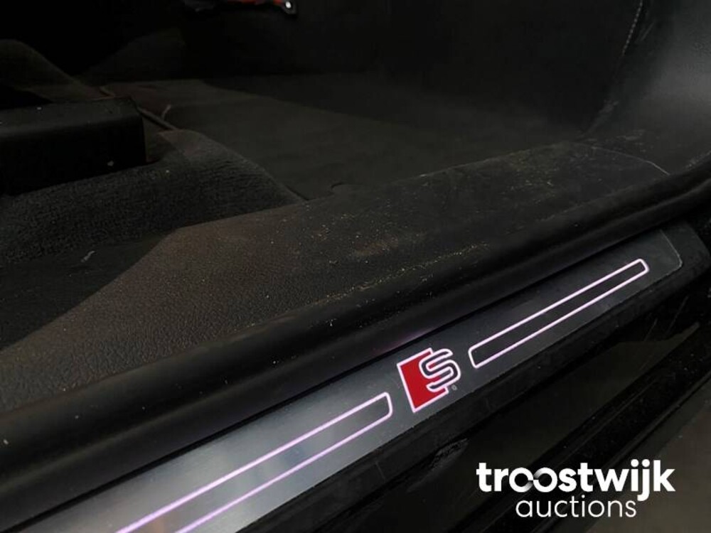 Audi e-tron 55 Quattro Advanced 95kWh 360PS 2019 -Orig. NL-, G-578-HT