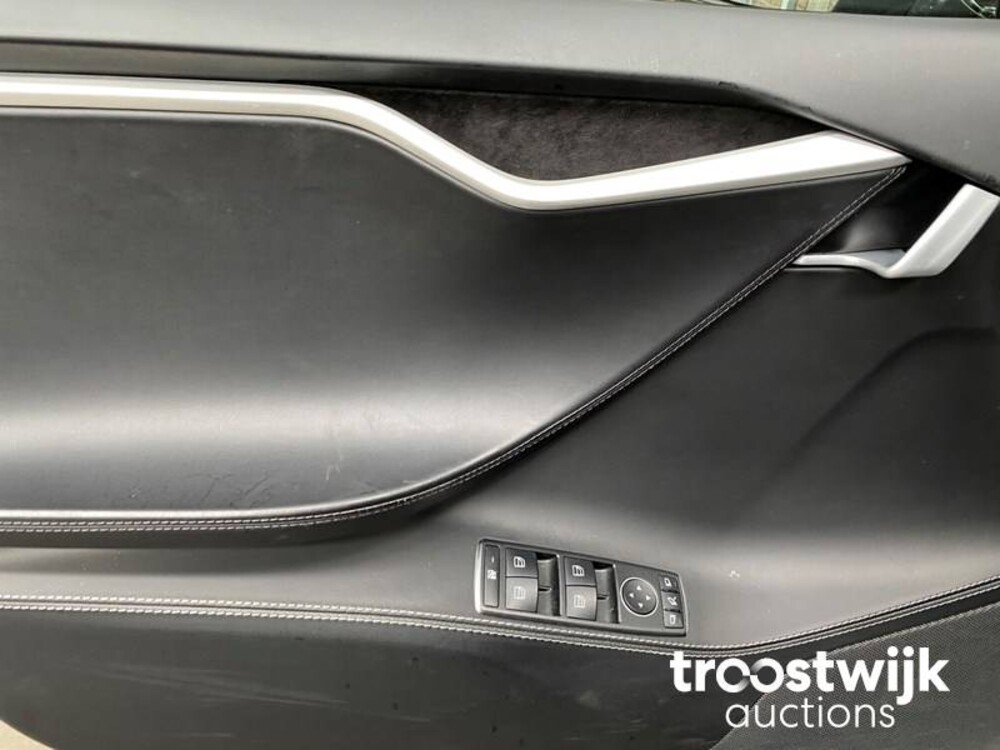 Tesla Model S 100D  417hp 2018, H-427-KG -Manufacturer's warranty-