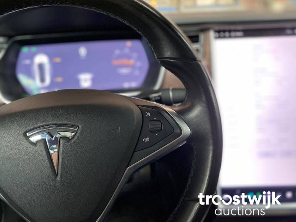 Tesla Model S 100D  417hp 2018, H-427-KG -Manufacturer's warranty-