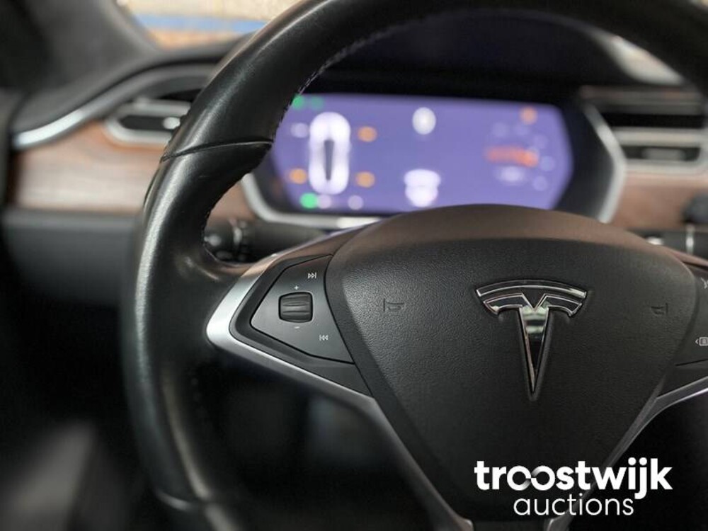 Tesla Model S 100D  417hp 2018, H-427-KG -Manufacturer's warranty-