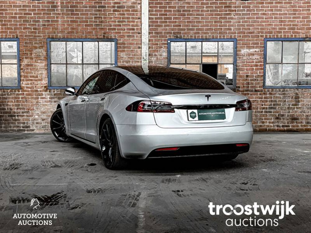 Tesla Model S 100D  417hp 2018, H-427-KG -Manufacturer's warranty-