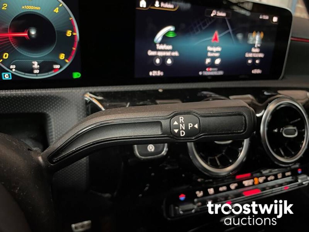 Mercedes-Benz A180d Business Solution 116 PS 2018 A-Klasse, XJ-192-K