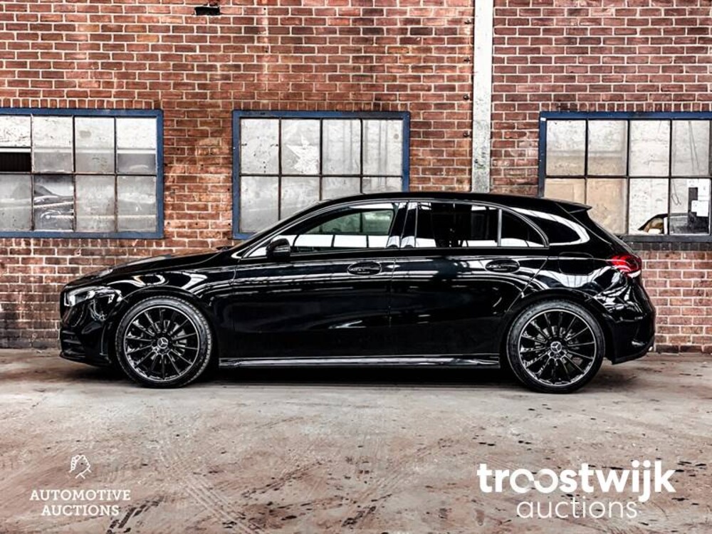 Mercedes-Benz A180d Business Solution 116 PS 2018 A-Klasse, XJ-192-K