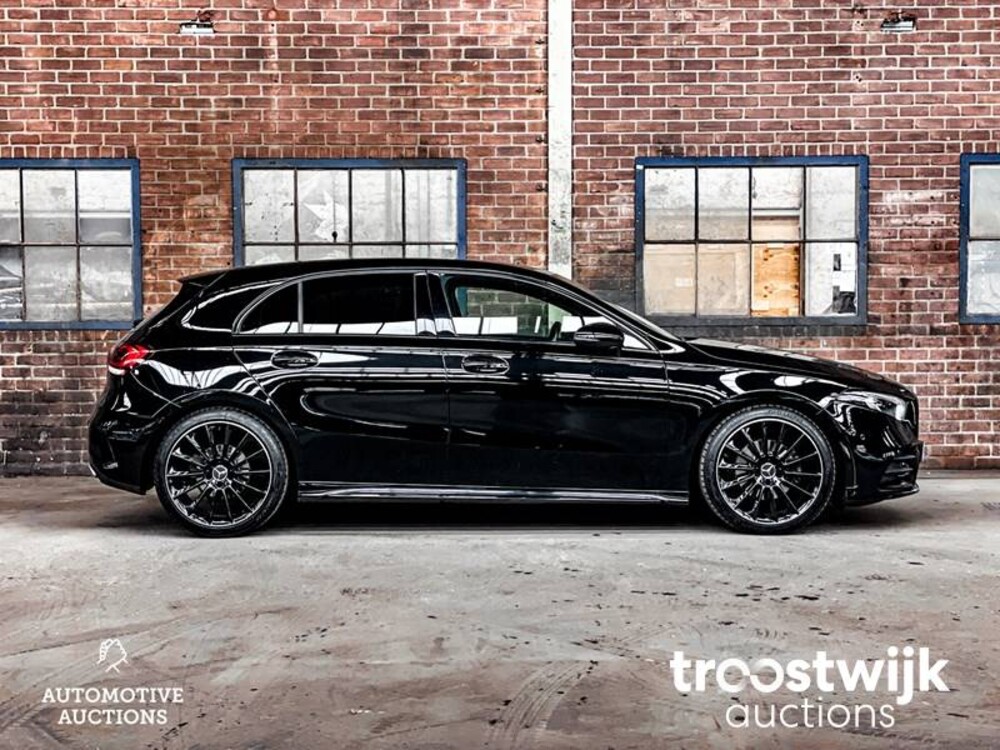 Mercedes-Benz A180d Business Solution 116 PS 2018 A-Klasse, XJ-192-K