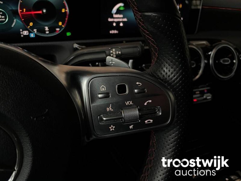 Mercedes-Benz A180d Business Solution 116 PS 2018 A-Klasse, XJ-192-K