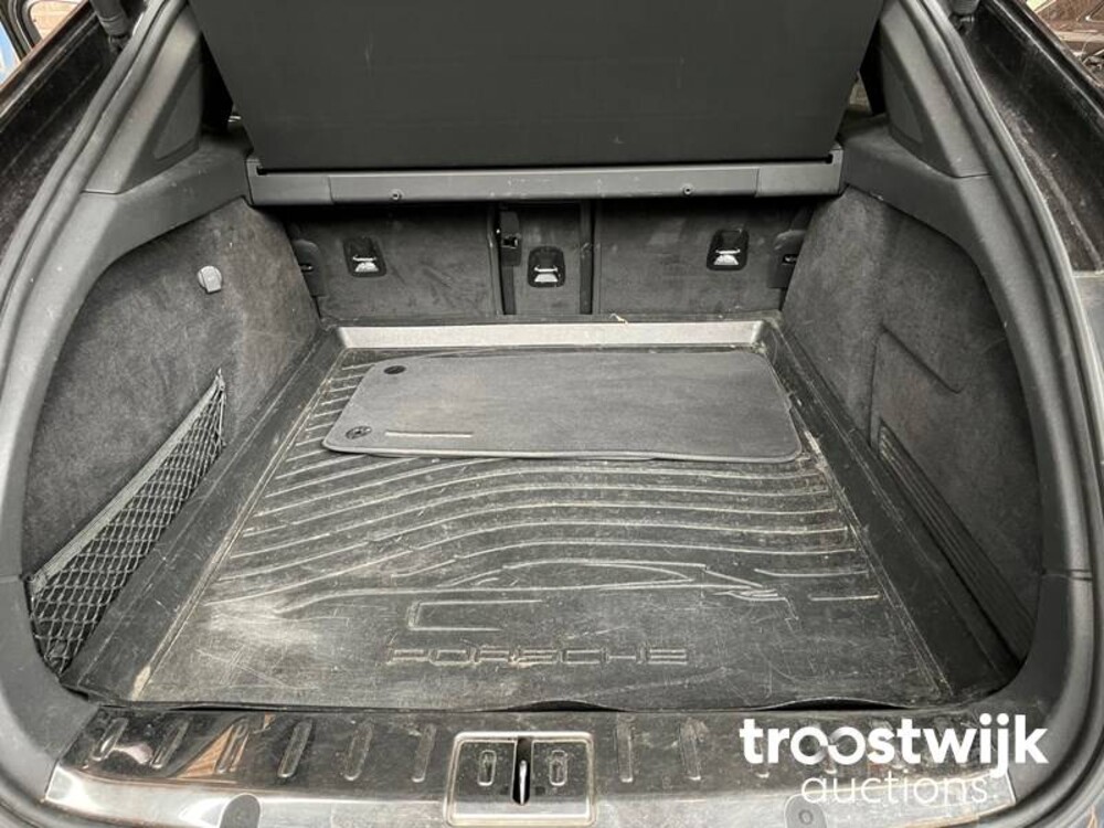 Porsche Panamera 4 E-Hybrid 2.9 V6 Plug-In Hybrid Bj-2018 462PS SPORT-DESIGN SPORT-CHRONO 2017