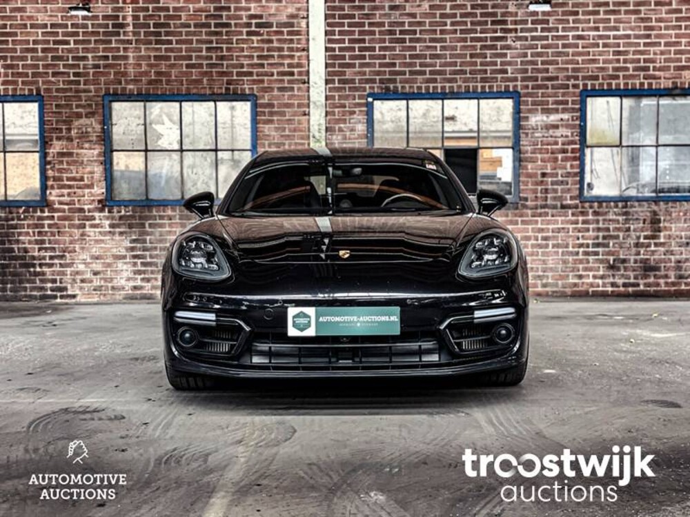 Porsche Panamera 4 E-Hybrid 2.9 V6 Plug-In Hybrid Bj-2018 462PS SPORT-DESIGN SPORT-CHRONO 2017