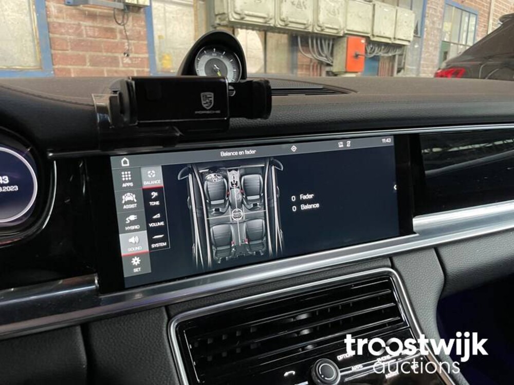 Porsche Panamera 4 E-Hybrid 2.9 V6 Plug-In Hybrid Bj-2018 462PS SPORT-DESIGN SPORT-CHRONO 2017