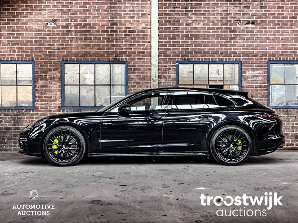Porsche Panamera 4 E-Hybrid 2.9 V6 Plug-In Hybrid Bj-2018 462PS SPORT-DESIGN SPORT-CHRONO 2017
