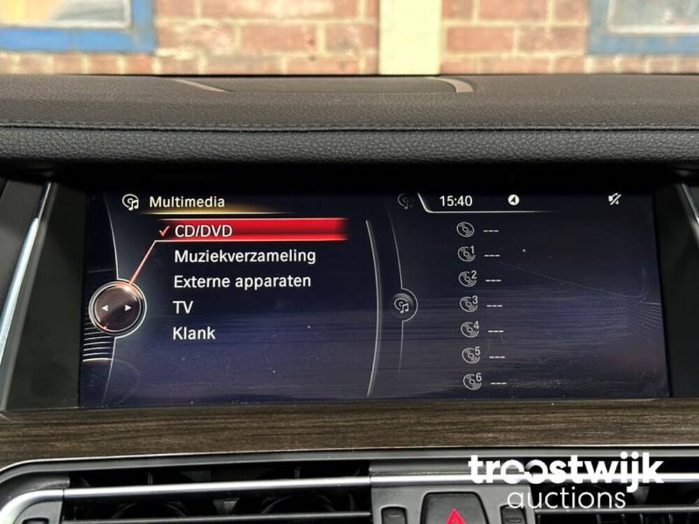 BMW 740Li Individual Edition F02 320PS 2014, T-396-GN