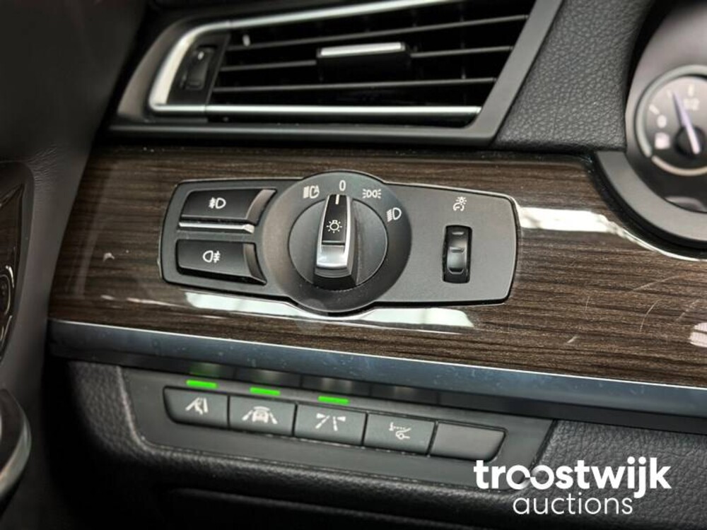 BMW 740Li Individual Edition F02 320PS 2014, T-396-GN