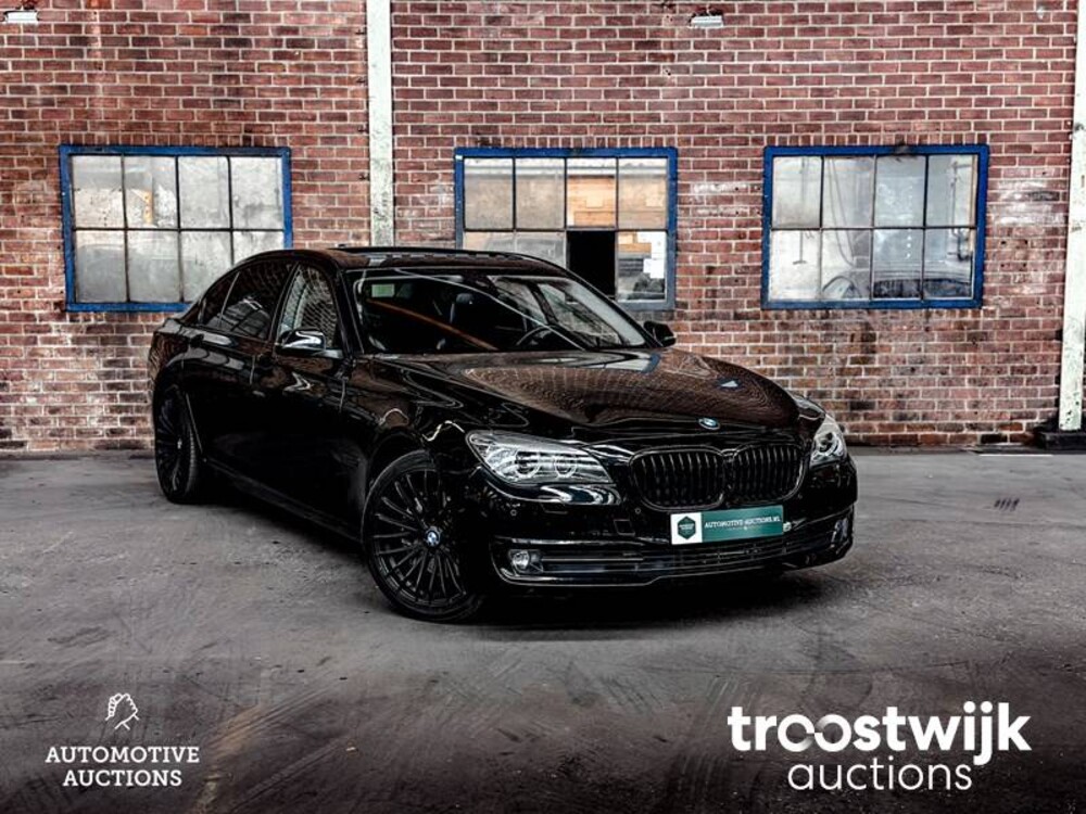 BMW 740Li Individual Edition F02 320PS 2014, T-396-GN