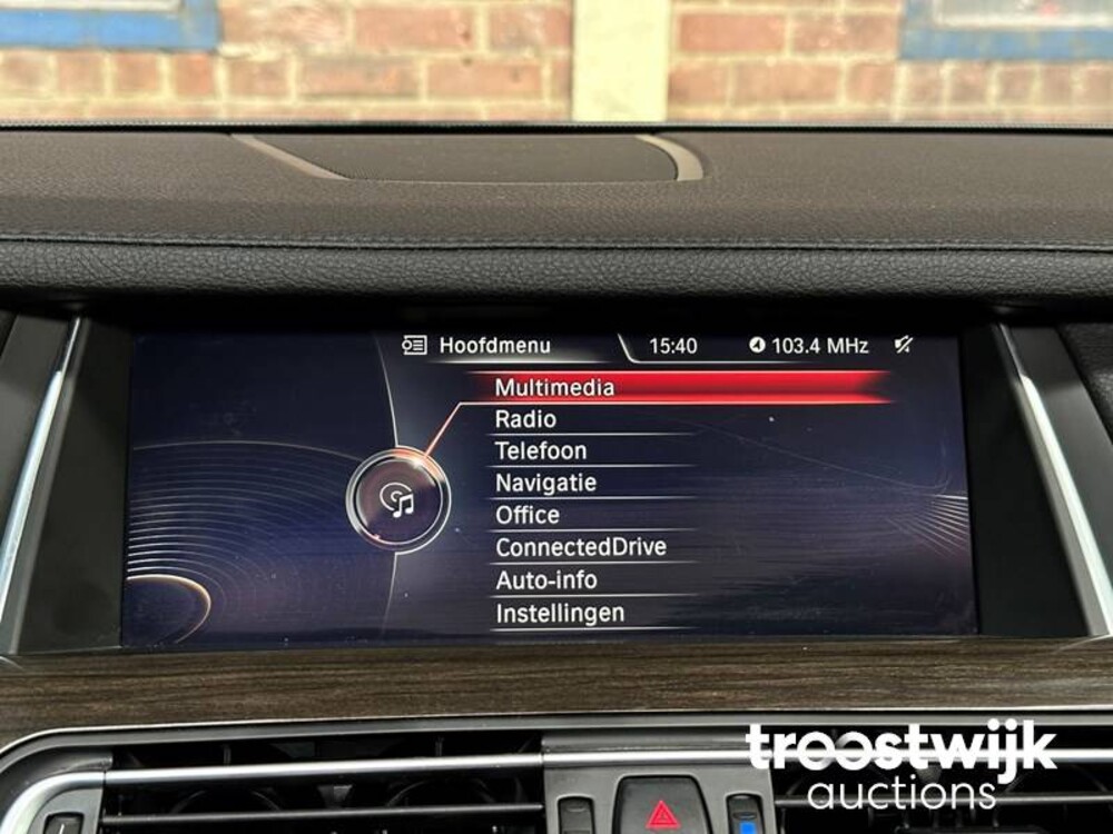 BMW 740Li Individual Edition F02 320PS 2014, T-396-GN