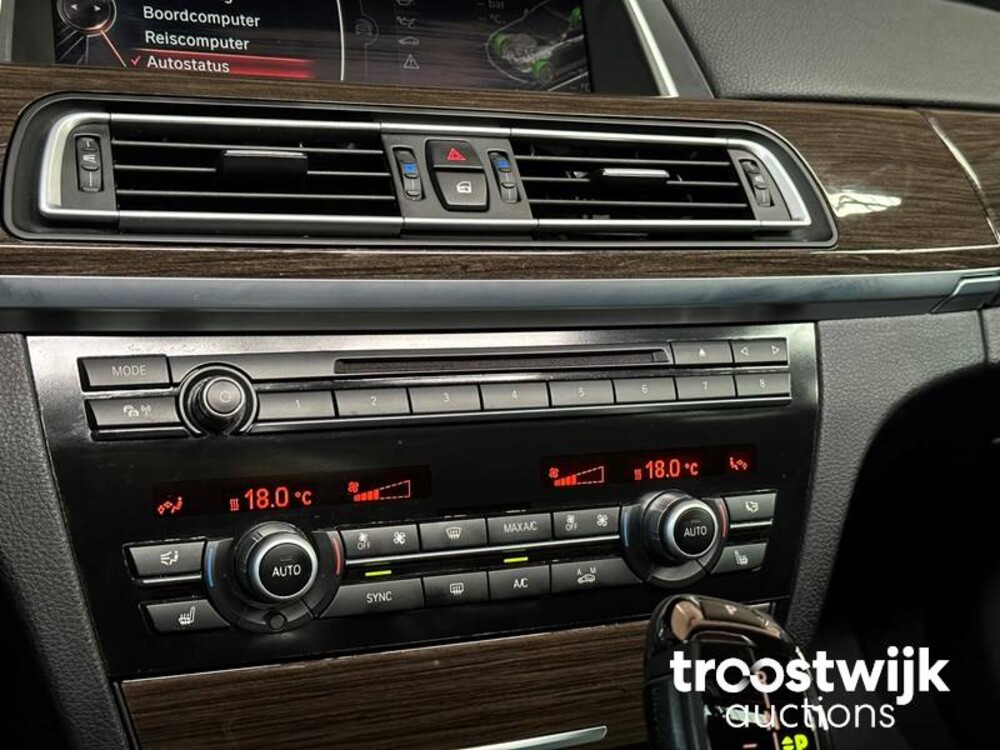 BMW 740Li Individual Edition F02 320PS 2014, T-396-GN