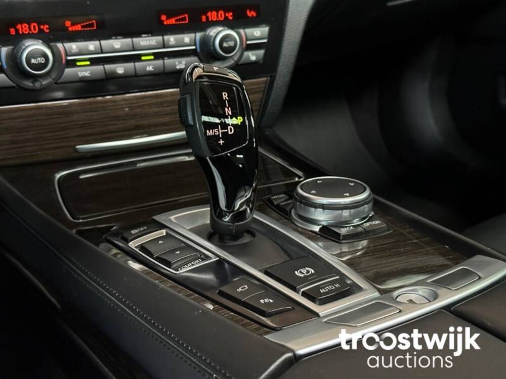 BMW 740Li Individual Edition F02 320PS 2014, T-396-GN