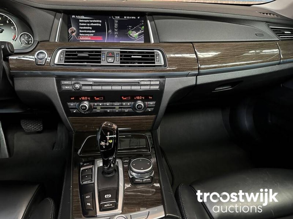 BMW 740Li Individual Edition F02 320PS 2014, T-396-GN