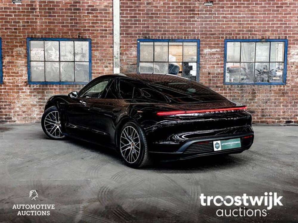 Porsche Taycan PERFORMANCE 84kWh Sport Chrono 381PS 2021 Herstellergarantie -Orig. NL-, L-982-RT