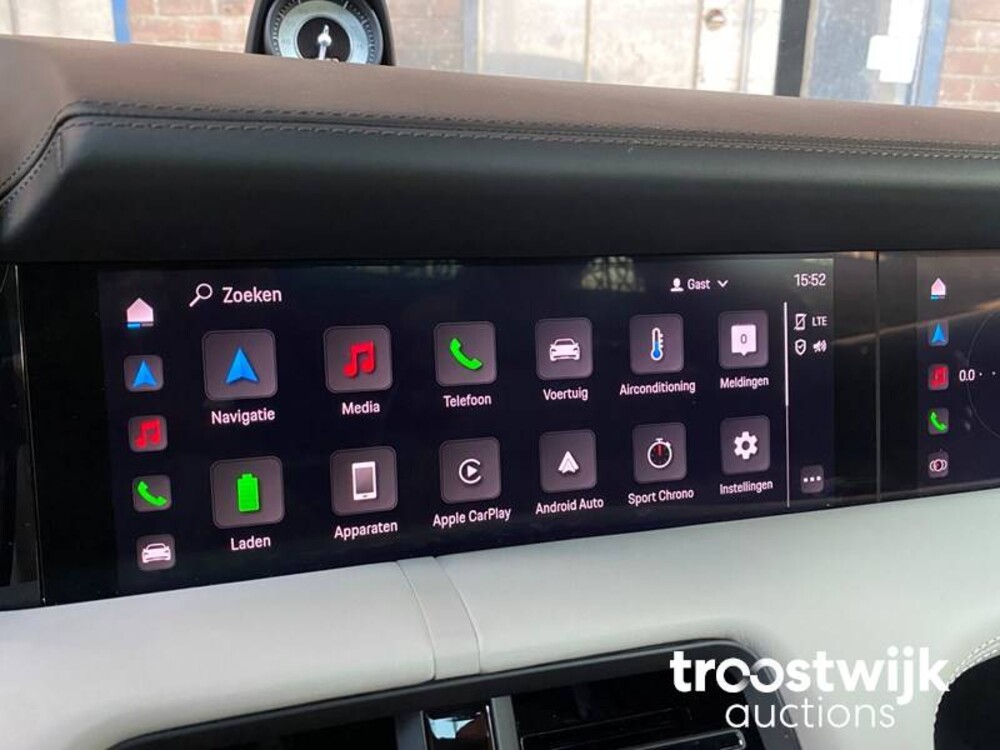 Porsche Taycan PERFORMANCE 84kWh Sport Chrono 381PS 2021 Herstellergarantie -Orig. NL-, L-982-RT