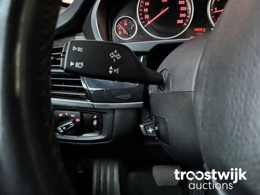 BMW X5 xDrive50i 7-Persoons 449hp 2014
