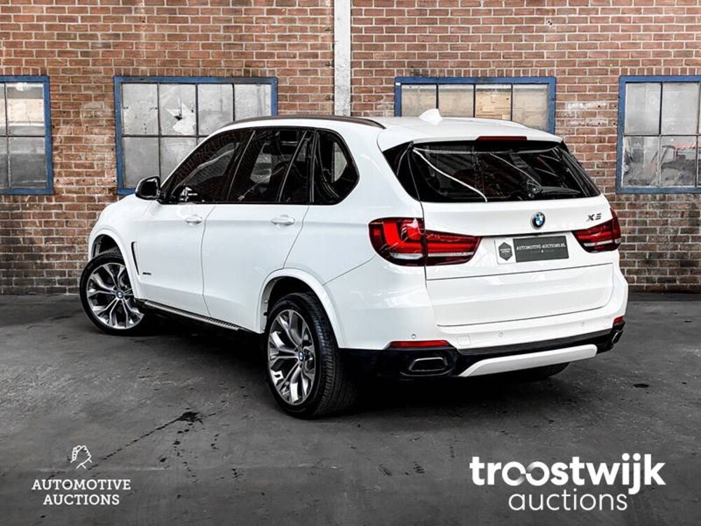 BMW X5 xDrive50i 7-Persoons 449hp 2014