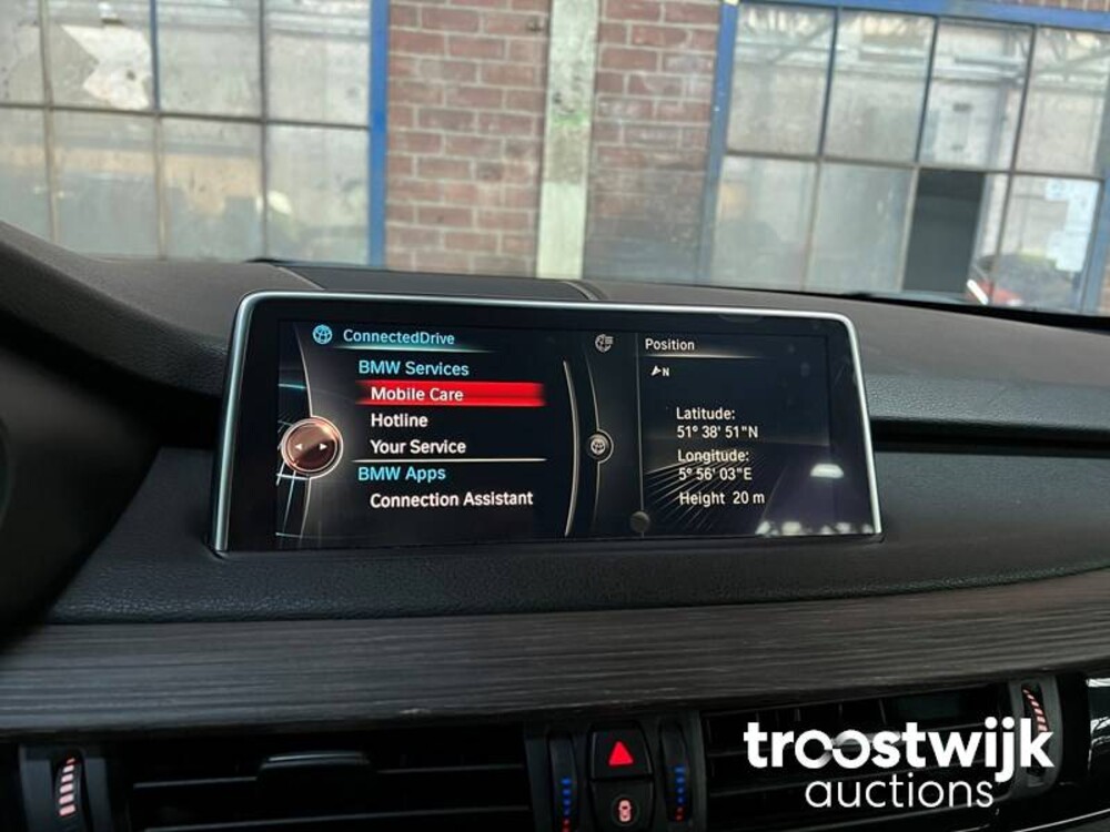 BMW X5 xDrive50i 7-Persoons 449hp 2014