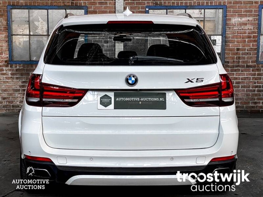 BMW X5 xDrive50i 7-Persoons 449hp 2014