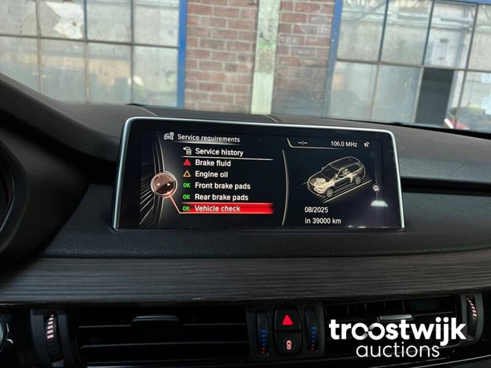 BMW X5 xDrive50i 7-Persoons 449hp 2014