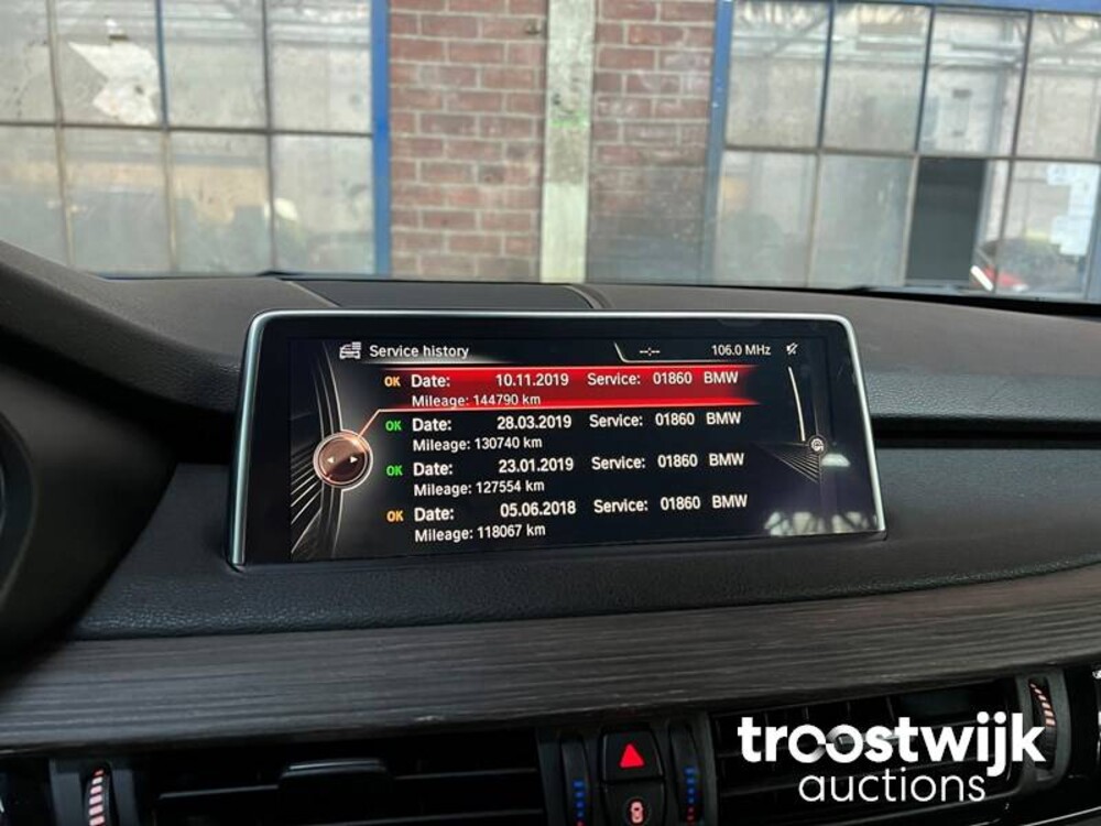 BMW X5 xDrive50i 7-Persoons 449hp 2014