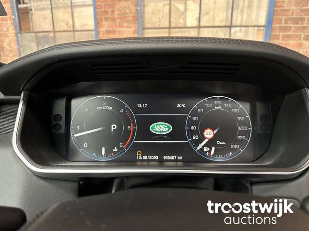 Land Rover Range Rover 4.4 SDV8 Vogue 340PS 2014 -GIJS NUMMERNSCHILD-